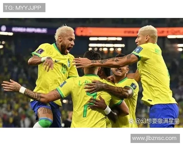 独特足球球星特征解析展现绿茵场上的速度力量与智慧